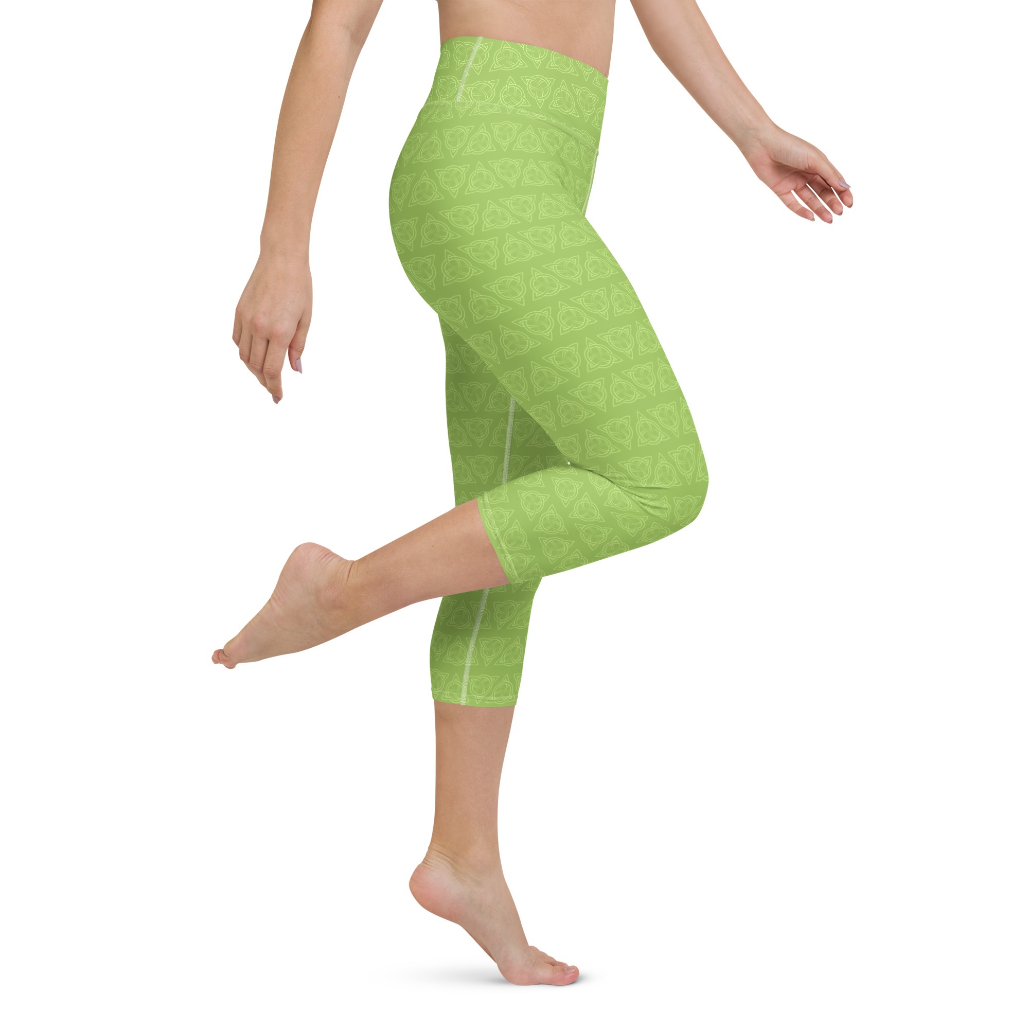 Green Celtic Triquetra Yoga Capri Leggings